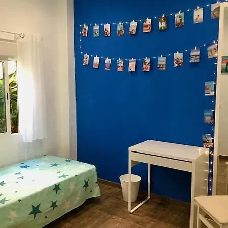 Fur Singles In Einem Typischen Andalusischen Stadthaus Mit Sonnenterrasse *