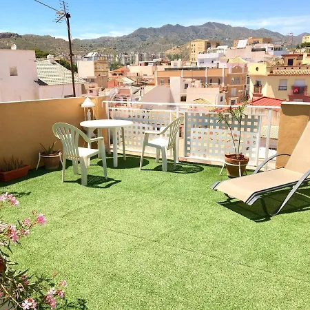 Affittacamere Fur Singles In Einem Typischen Andalusischen Stadthaus Mit Sonnenterrasse Málaga
